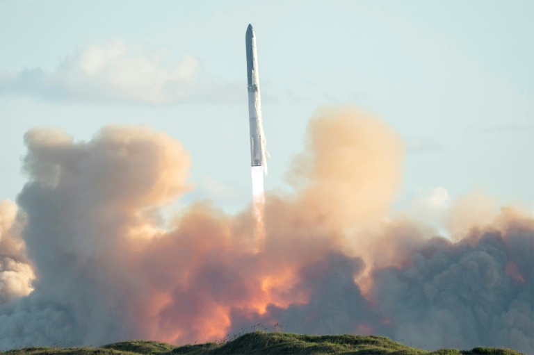 SpaceX lance la dernière version de sa fusée Starship avant son entrée en Bourse