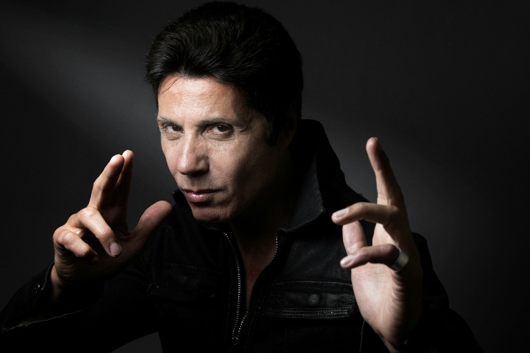 Des concerts de Jean-Luc Lahaye programmés par deux mairies RN suscitent l'ire d'un collectif féministe