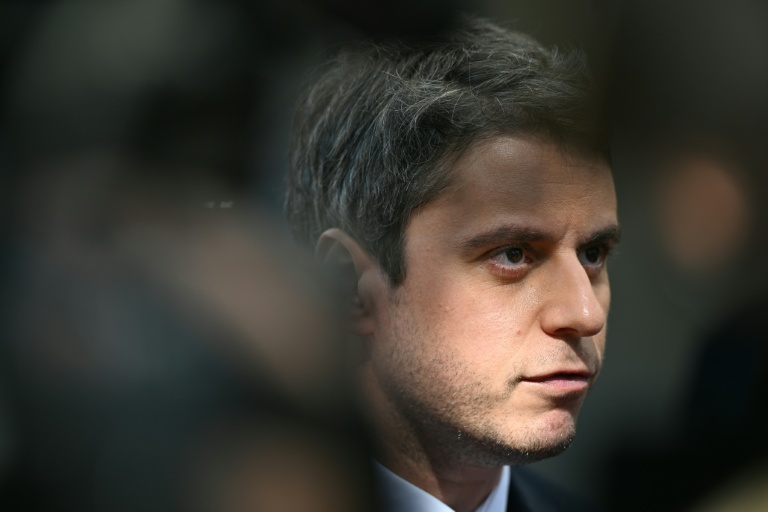Présidentielle: pour Gabriel Attal, opération déclaration dans l'Aveyron