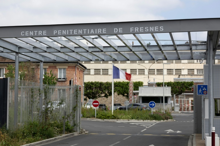 Mort de Theo Sanha en cellule à Fresnes en 2022: sa famille veut faire condamner l'Etat