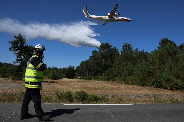 En pleine canicule, des pompiers déjà inquiets se préparent aux feux de l'été