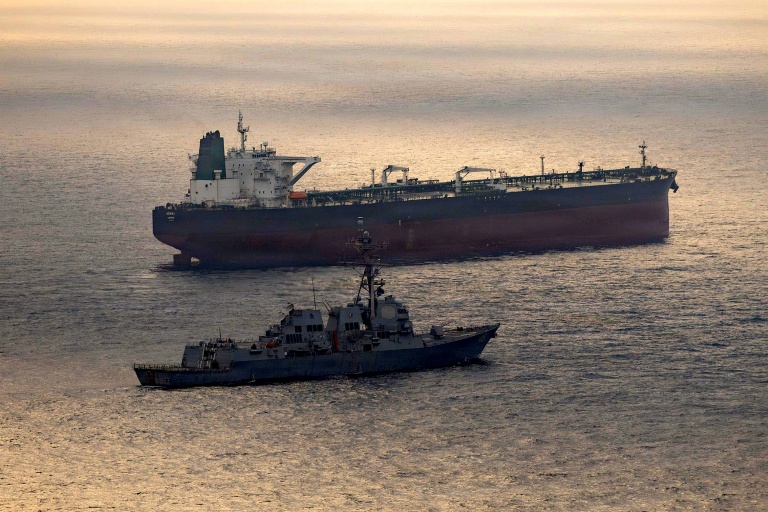 Le pétrole chute, avec les espoirs d'une réouverture du détroit d'Ormuz