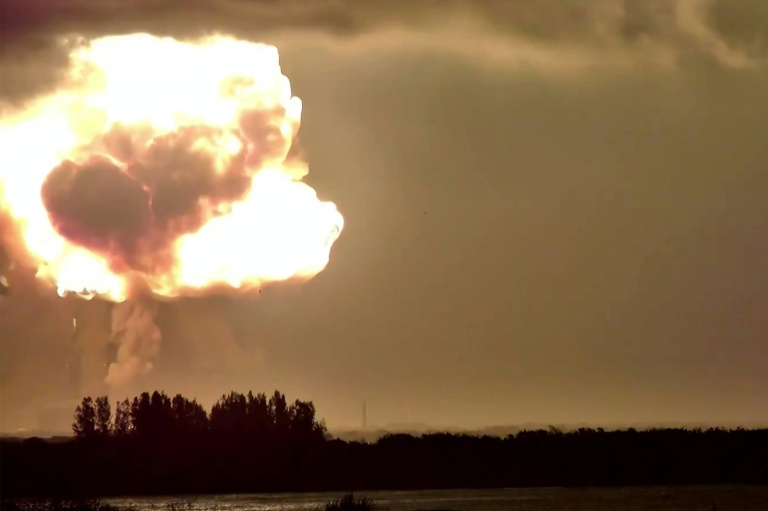 Explosion de la fusée New Glenn: une mauvaise nouvelle pour Bezos... et la Nasa