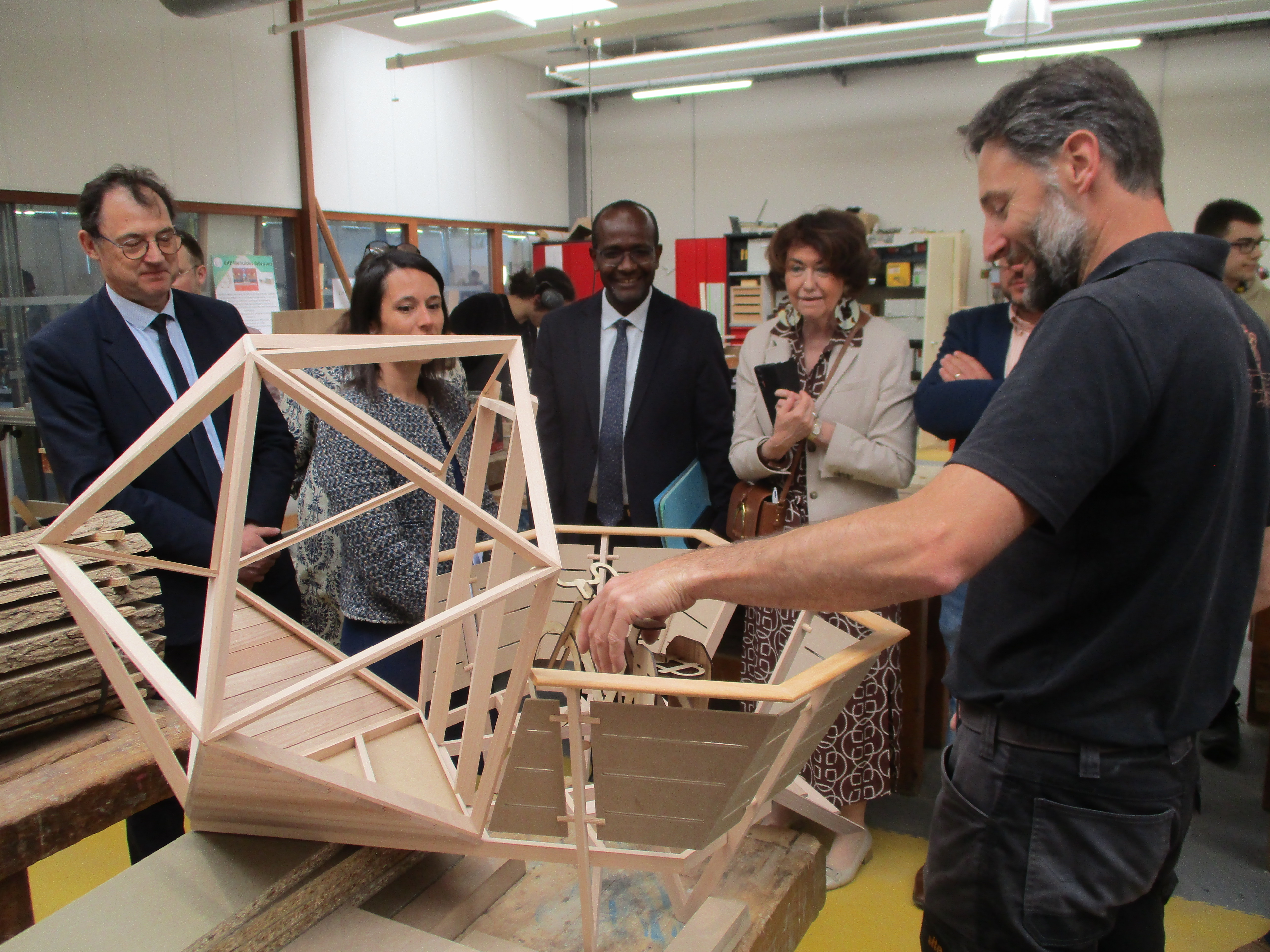 Lycée des métiers d’art à Saint-Quentin : des chefs-d’œuvre qui font voyager élèves et enseignants