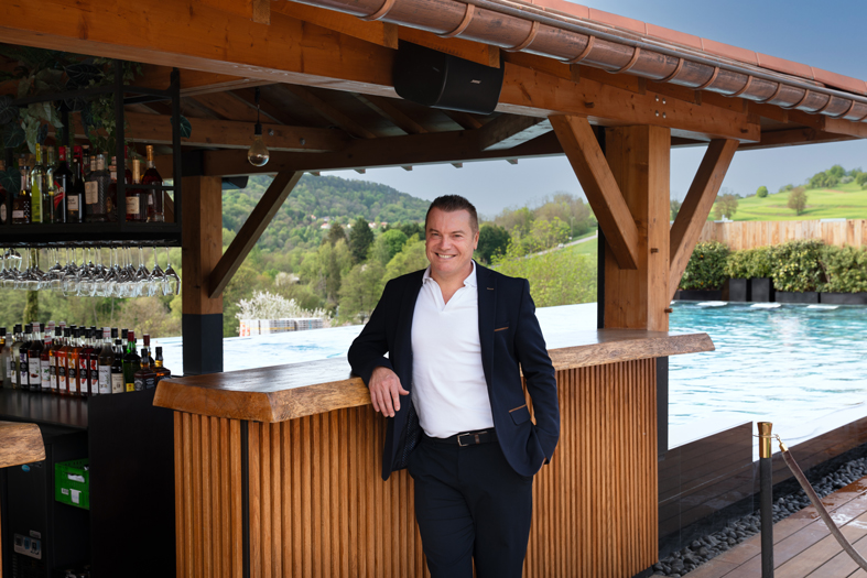 Alexandre Keff, Le Domaine de la Klauss : de la piste aux étoiles