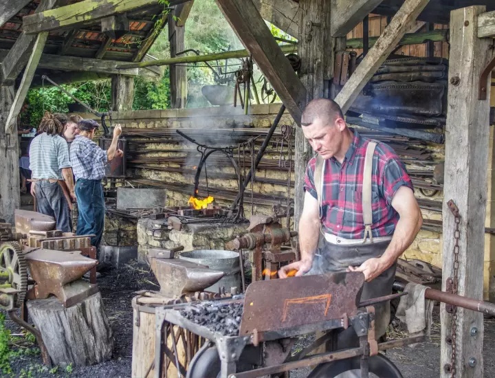 Azannes-et-Soumazannes : village de savoir-faire traditionnels en ouverture en 2026