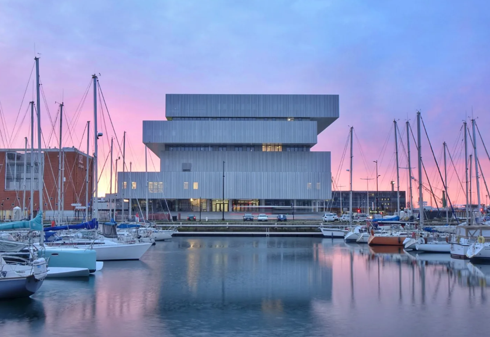EM Normandie : formation luxe et digital