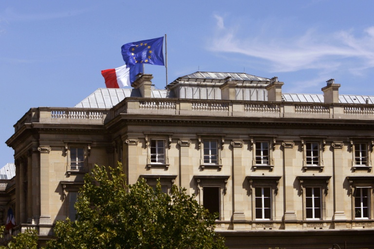 Lourde condamnation d'un agent français au Mali, Paris dénonce des 