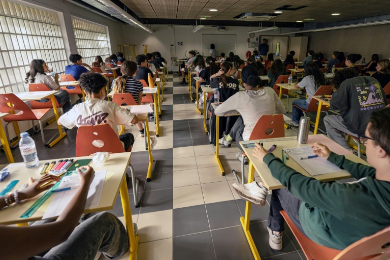 Poésie et Louise d'Epinay à l'écrit du bac de français en première