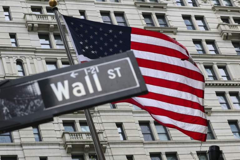 Wall Street recule, entre désintérêt pour la tech et inflation américaine