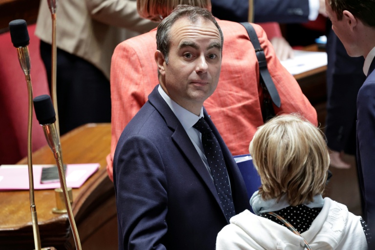 Ingérences: Lecornu présente les risques et réponses avant la présidentielle