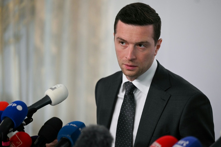 Affaire Lyhanna: Bardella estime que Darmanin aurait dû présenter sa démission