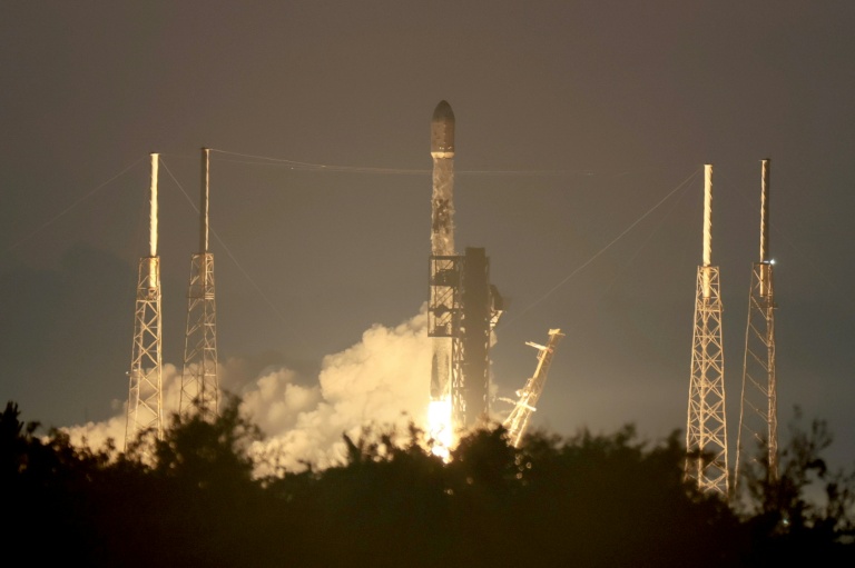 SpaceX prêt à un décollage historique à Wall Street