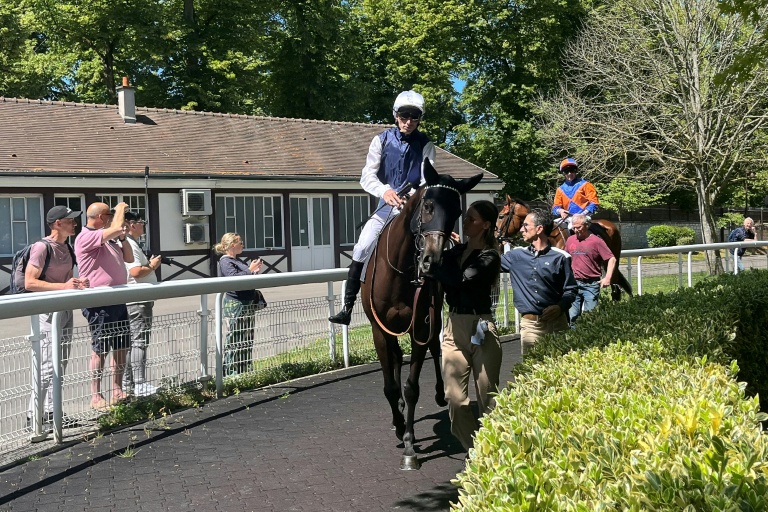 Viols: le jockey Pierre-Charles Boudot de retour en piste au lendemain d'un pourvoi en cassation