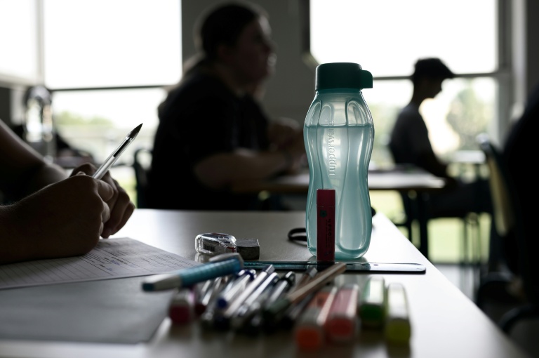 Bac/réchauffement climatique: le ministre ne veut plus d'examen l'après-midi
