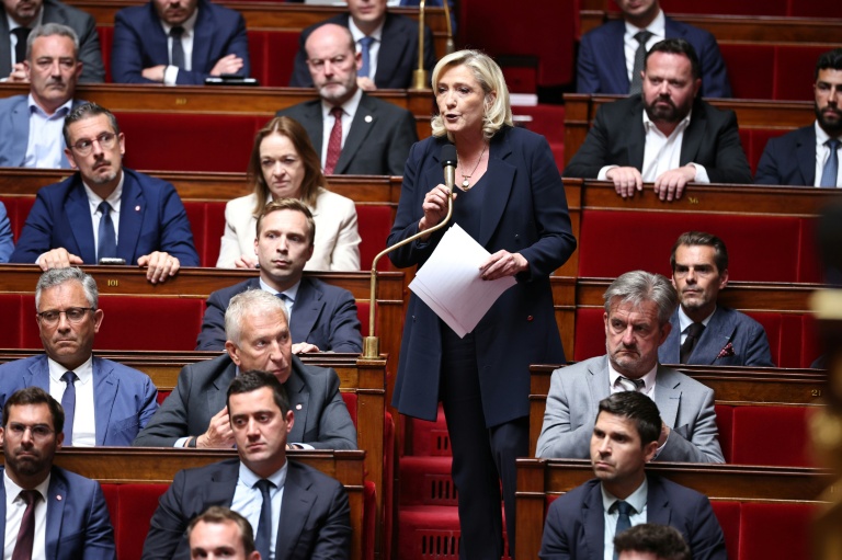 Lyhanna: Le Pen pointe la "responsabilité essentielle" du "politique", juge que Darmanin "aurait dû démissionner"
