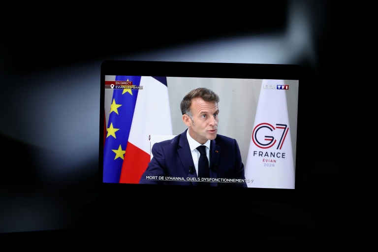 Lyhanna: Macron évoque l'éventualité, "peut-être", de moyens supplémentaires pour la justice
