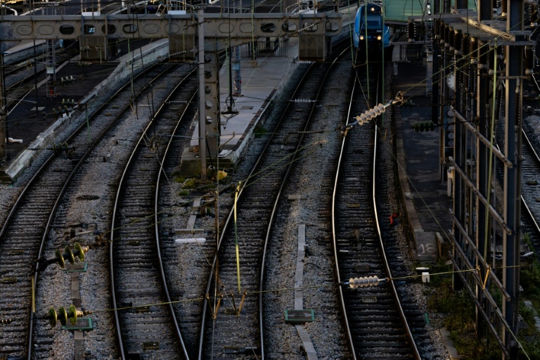 Paris: Panne d'électricité sur le réseau au départ de la gare de l'Est, le trafic interrompu jusqu'à 22H00, annonce SNCF Gares et Connexions