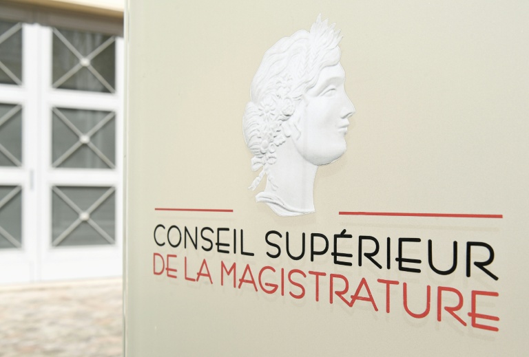 Mère traitée de "psychologue bobo" ayant "surréagi" dans un jugement: enquête administrative ordonnée