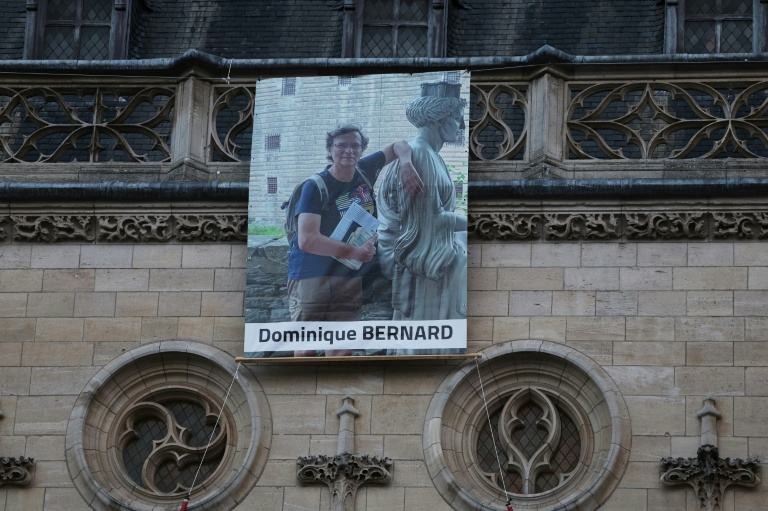 Le parquet demande le renvoi en procès de l'assassin présumé de Dominique Bernard, de son frère et de son cousin