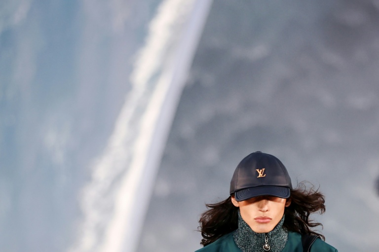 Mode masculine: en pleine canicule, Louis Vuitton propose une ode à l'océan