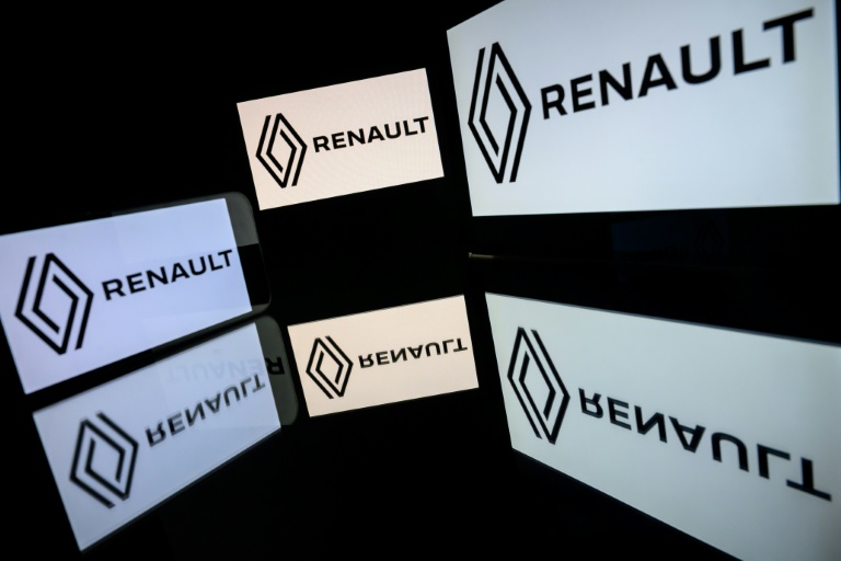 Des salariés de Renault rassemblés contre la fermeture d'un site d'ingénierie dans les Yvelines