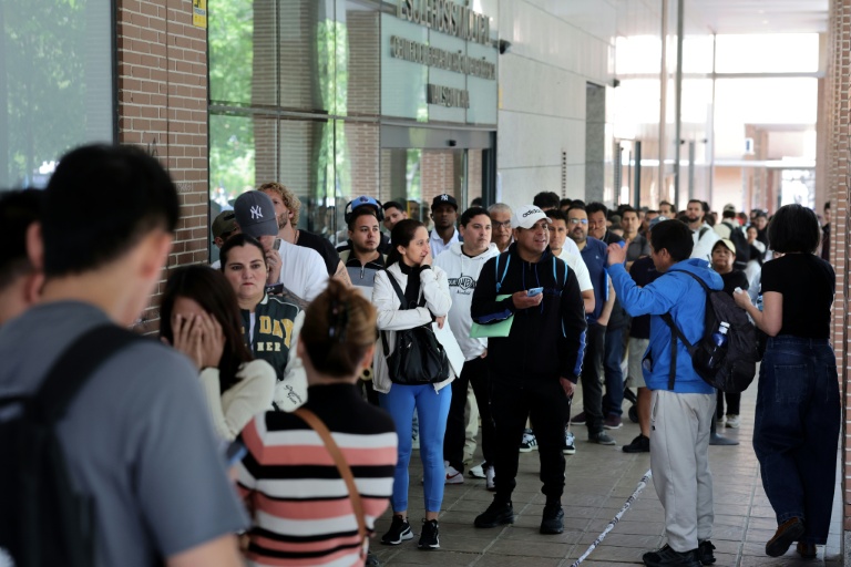 Espagne: dernier jour pour les sans-papiers candidats à la régularisation