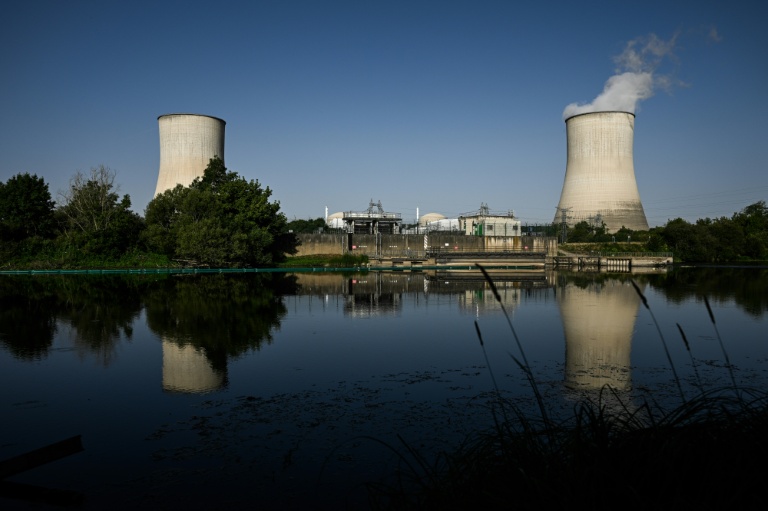 A Civaux, une centrale nucléaire qui défie les canicules