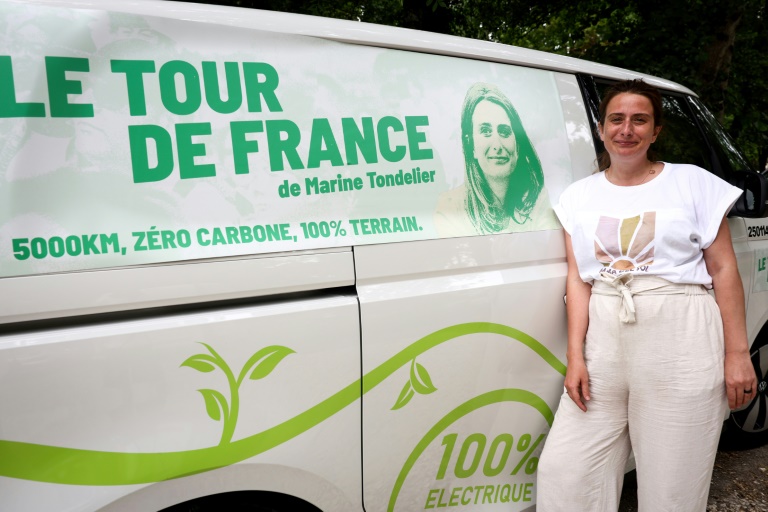 En Dordogne, Marine Tondelier démarre sa campagne 