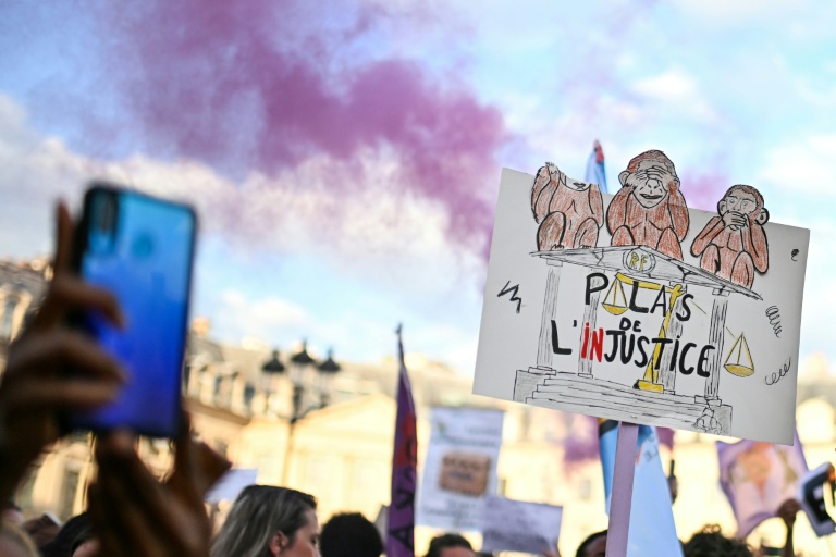 Violences sexuelles: un quatrième lundi de mobilisation pour les associations féministes
