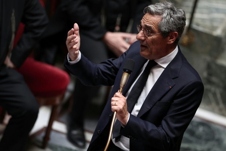 Canicule: la période des soldes d'été prolongée jusqu'au 28 juillet (ministre)