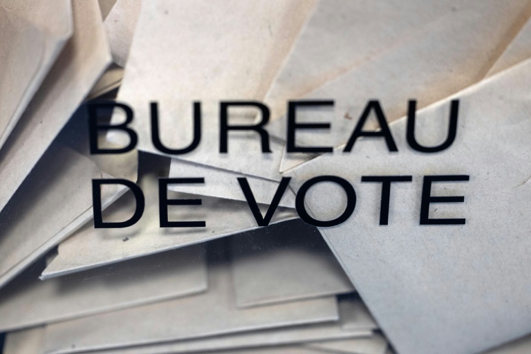 La prochaine élection présidentielle aura lieu les 18 avril et 2 mai 2027, selon une source au sein de l'exécutif