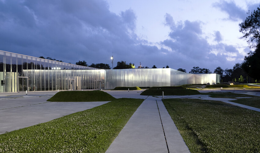 Un été entre culture, nature et loisirs au Louvre-Lens