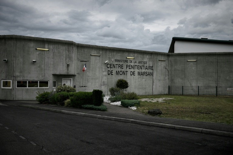 Prisons: le nombre de détenus toujours en hausse, à 88.829 au 1er juin