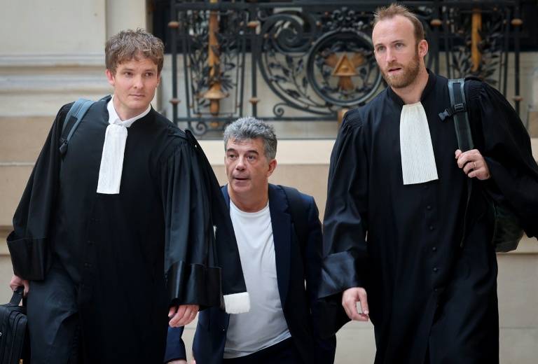 Violences conjugales: six mois de prison avec sursis probatoire requis en appel contre Stéphane Plaza