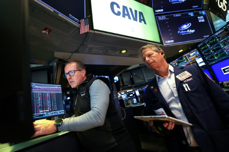 Wall Street dans le vert, portée par l'emploi américain