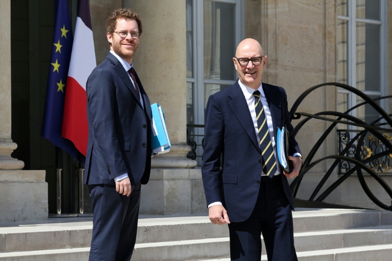 Fonction publique: le ministère réunit les syndicats sur les salaires