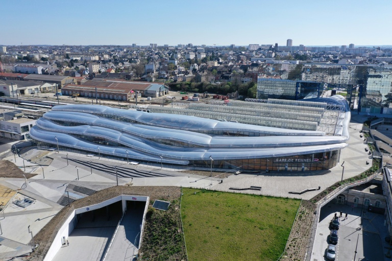 Dans l'Ouest, l'architecture de bâtiments publics récents à l'épreuve de la canicule