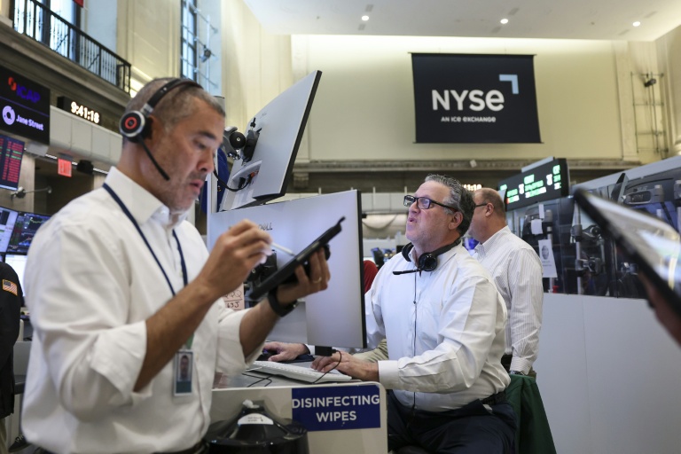 Les Bourses mondiales esquissent un rebond, la tech en moteur