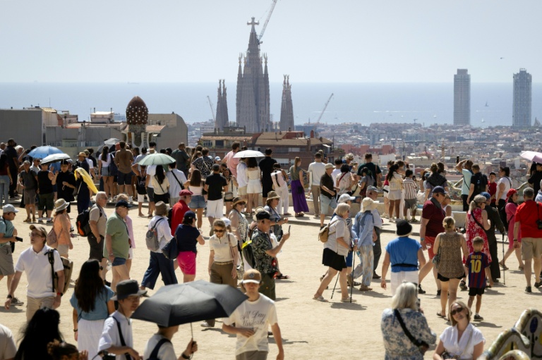 Espagne: la hausse des dépenses des touristes dope l'économie, malgré un contexte géopolitique instable