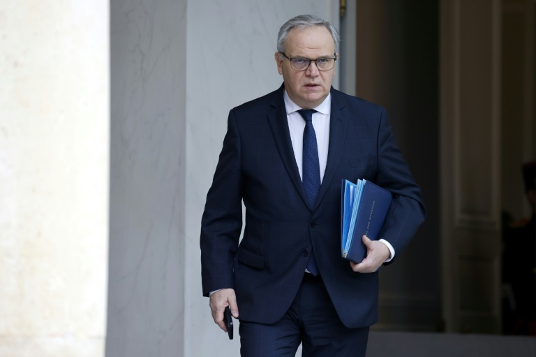 Défenseur des droits: François-Noël Buffet promet une 