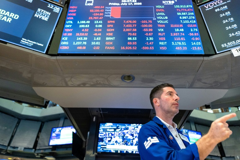 Wall Street en baisse, la pression sur les semi-conducteurs ne faiblit pas