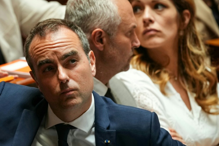 Budget: Lecornu ne veut pas attendre la présidentielle