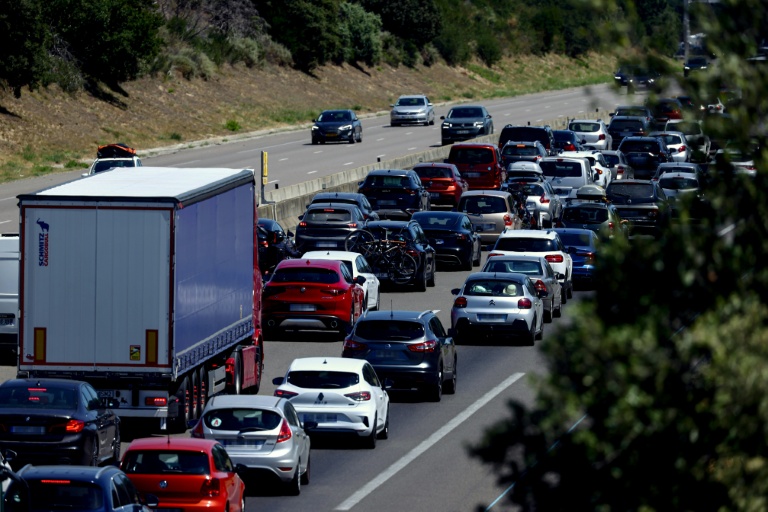 Départs en vacances: déjà 200 km de bouchons