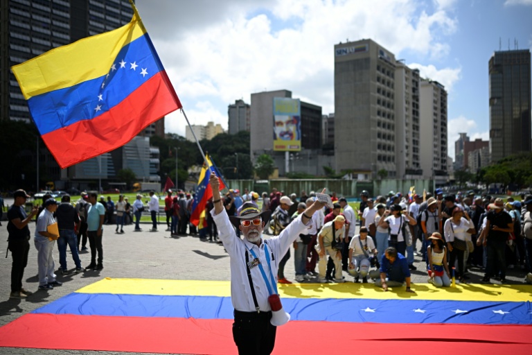 Venezuela: opposition et pouvoir dans la rue avant le début du dialogue politique