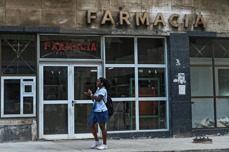 Stations-service, pharmacies, ports... Cuba ouvre de nombreux secteurs au privé