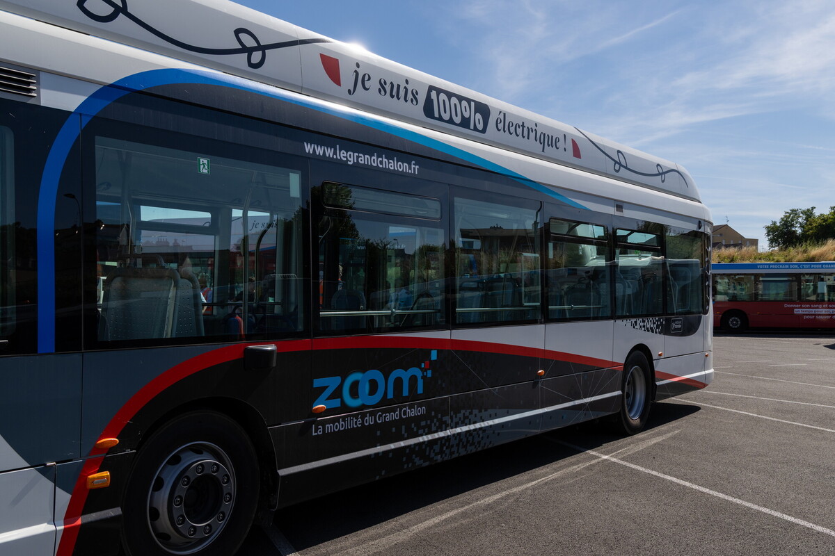 Le Grand Chalon accélère sa transition avec 5 bus électriques et 178 bornes