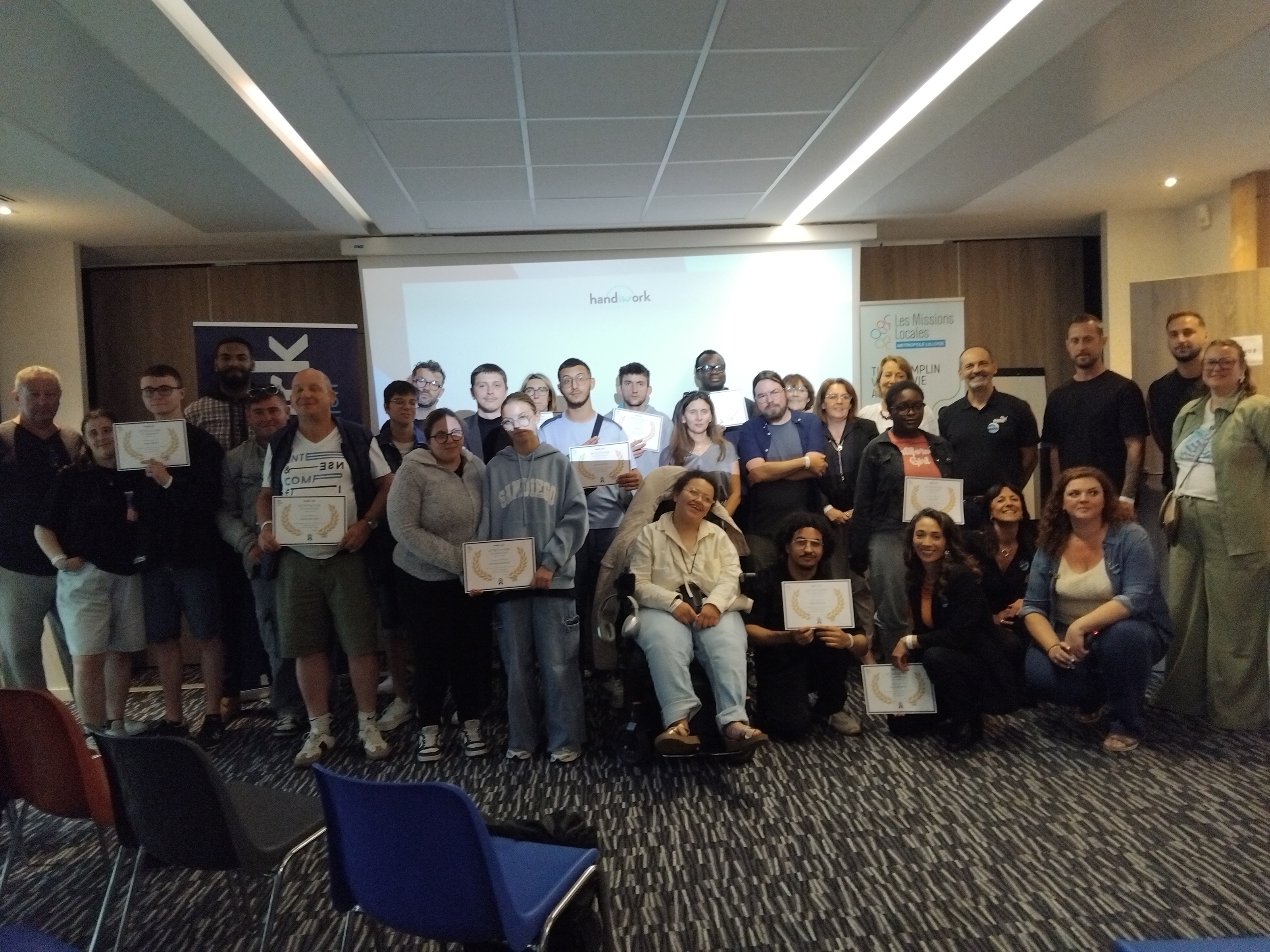 Lille : Handiwork remet les attestations de compétences à ses stagiaires en insertion professionnelle