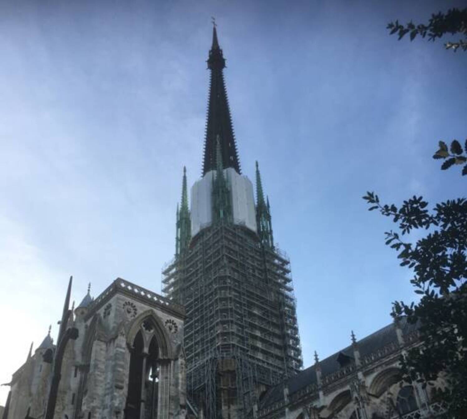Rouen : une nouvelle étape pour la restauration de la flèche de la cathédrale Notre-Dame