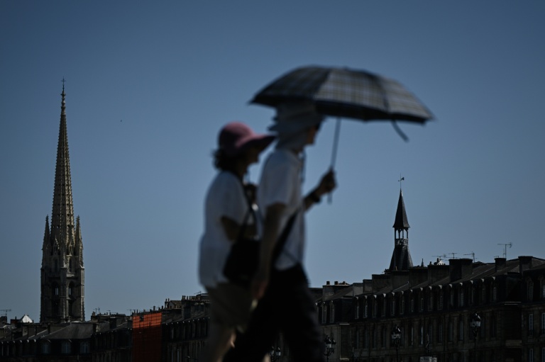 Canicule, incendies... L'étrange été du tourisme en France